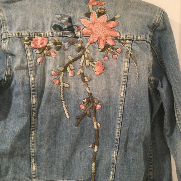 Embroidered Distressed Denim Jacket - Picture 5 of 5